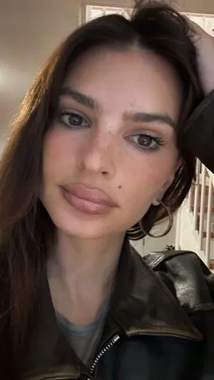 Emily Ratajkowski Onlyfans Leaked Nude Image #AgsdEFQR0K