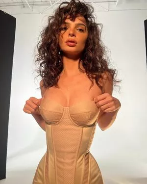 Emily Ratajkowski Onlyfans Leaked Nude Image #BfXj71NvFw