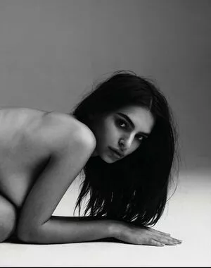 Emily Ratajkowski Onlyfans Leaked Nude Image #G4FieLiurA