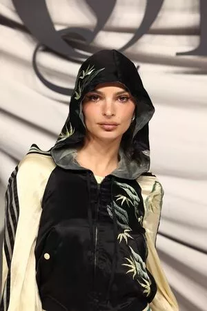 Emily Ratajkowski Onlyfans Leaked Nude Image #IxIBsFjGD8