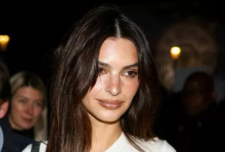 Emily Ratajkowski Onlyfans Leaked Nude Image #LQeGRivuz4