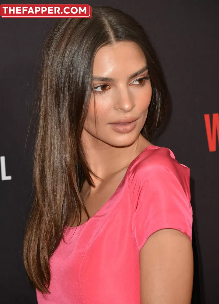 Emily Ratajkowski  Onlyfans Leaked Nude Image #XFBx7Ipetl