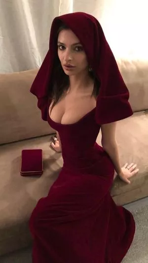 Emily Ratajkowski Onlyfans Leaked Nude Image #XZPvz0DwJP