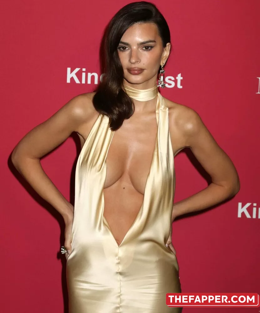 Emily Ratajkowski  Onlyfans Leaked Nude Image #XxolHPIkOa