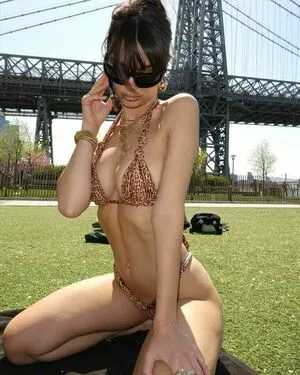 Emily Ratajkowski Onlyfans Leaked Nude Image #cf2yIt7m75
