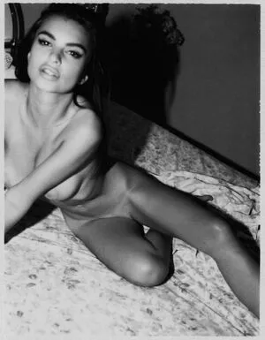 Emily Ratajkowski Onlyfans Leaked Nude Image #duCsv5Wiz1
