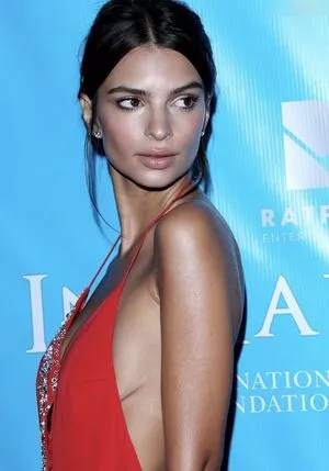 Emily Ratajkowski Onlyfans Leaked Nude Image #fPXkvFim56