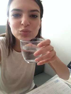 Emily Ratajkowski Onlyfans Leaked Nude Image #frQR5SyaO0