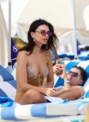 Emily Ratajkowski Onlyfans Leaked Nude Image #hVoADU1SS2