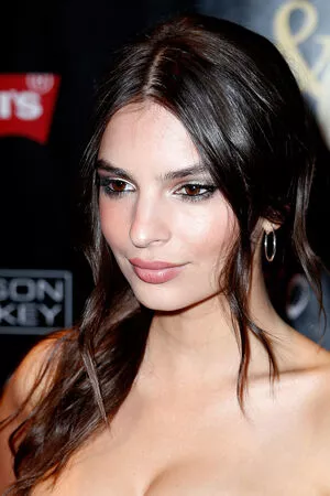 Emily Ratajkowski Onlyfans Leaked Nude Image #jJ4fwBKw05