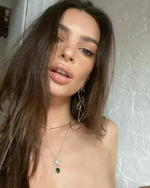 Emily Ratajkowski Onlyfans Leaked Nude Image #n2nL2NlOAR