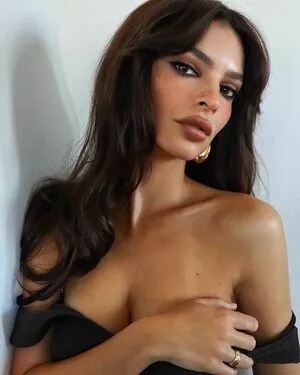 Emily Ratajkowski Onlyfans Leaked Nude Image #qpCLp1uTXd