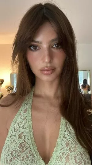 Emily Ratajkowski Onlyfans Leaked Nude Image #sQpGC2NCRa