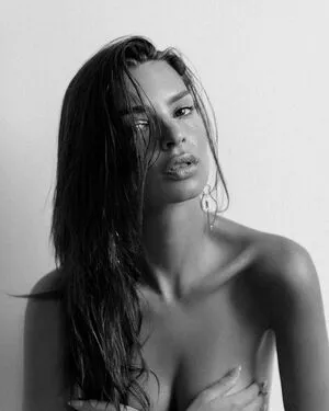 Emily Ratajkowski Onlyfans Leaked Nude Image #uU3gzrYFe4