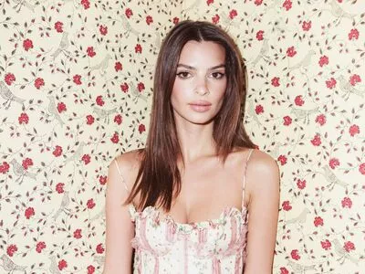 Emily Ratajkowski Onlyfans Leaked Nude Image #yer2XuYtRt