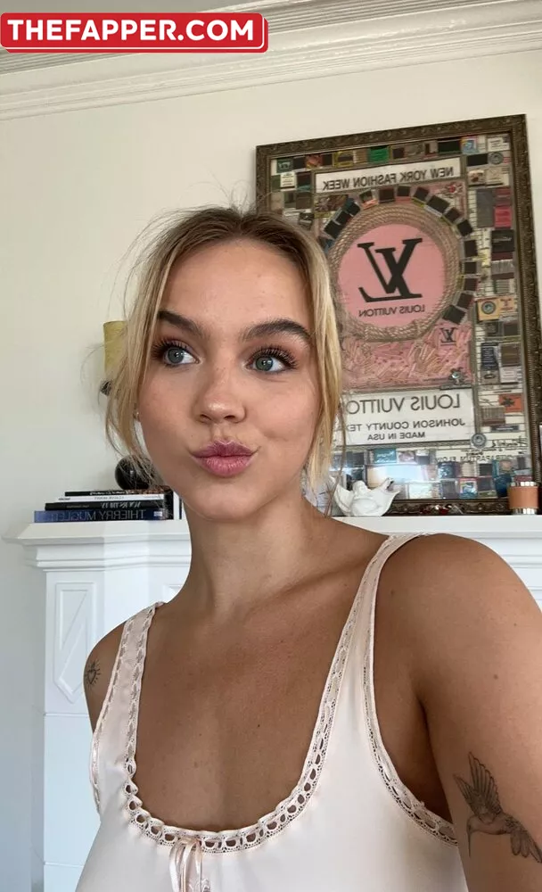 Emma Brooks  Onlyfans Leaked Nude Image #Kib332y19a