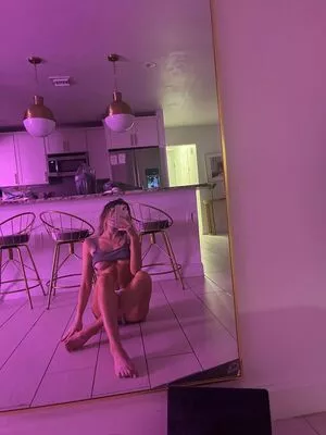 Emmy Corinne OnlyFans Leak VsKM1l2aNy