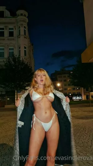 Evasindlerova OnlyFans Leak OZ1p68Yq36