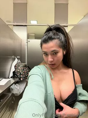 Fitgirlyumi OnlyFans Leak BYHuImQt8n