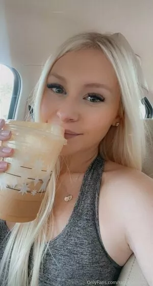 Freshmanblondie18 Onlyfans Leaked Nude Image #0QnNR5GCcC