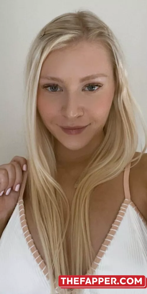 Freshmanblondie18  Onlyfans Leaked Nude Image #8gU2OaL6ir