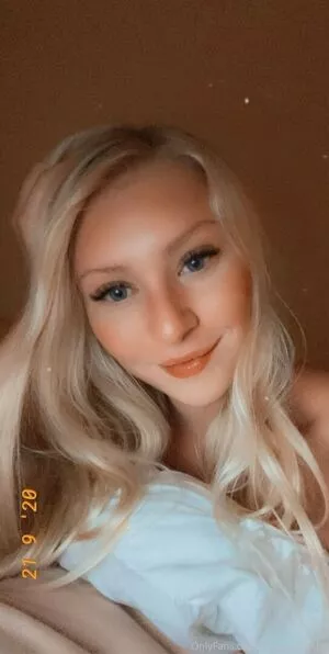 Freshmanblondie18 Onlyfans Leaked Nude Image #oXuwVyKJzP