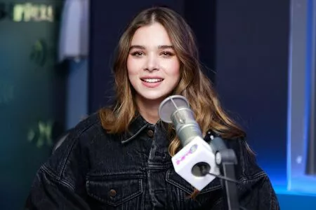 Hailee Steinfeld Onlyfans Leaked Nude Image #7iUvR0luvO