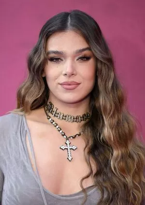 Hailee Steinfeld Onlyfans Leaked Nude Image #CHwb2Stxx6