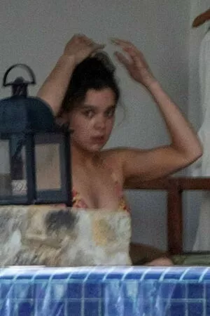 Hailee Steinfeld Onlyfans Leaked Nude Image #J66JZ8pyUi