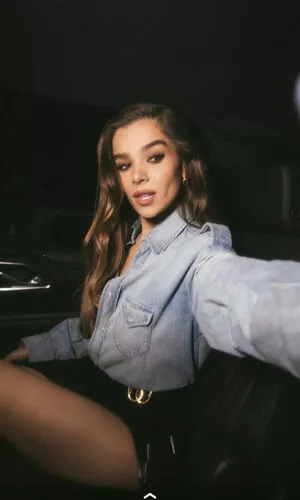 Hailee Steinfeld Onlyfans Leaked Nude Image #LZ4ULsg6Cc