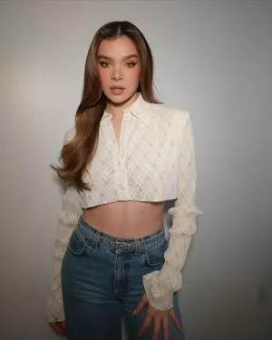 Hailee Steinfeld Onlyfans Leaked Nude Image #P2EjA9CiEu