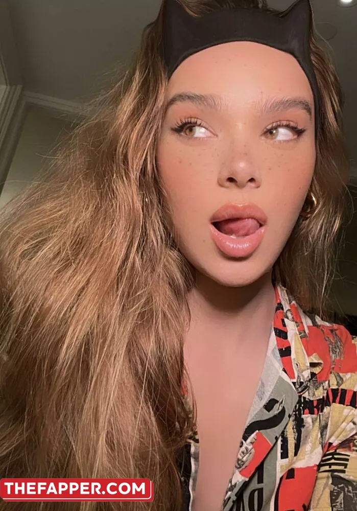 Hailee Steinfeld  Onlyfans Leaked Nude Image #PcFx9ev52A