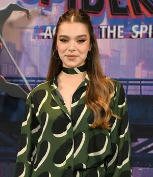 Hailee Steinfeld Onlyfans Leaked Nude Image #QSUtXNA24J