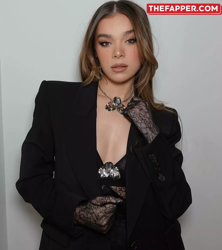 Hailee Steinfeld  Onlyfans Leaked Nude Image #RD1yfQsDti