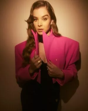 Hailee Steinfeld Onlyfans Leaked Nude Image #SajWK1bIZd