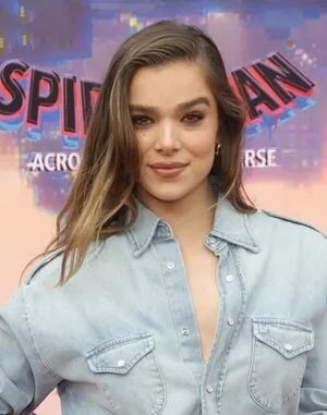 Hailee Steinfeld Onlyfans Leaked Nude Image #UitYSYmddY