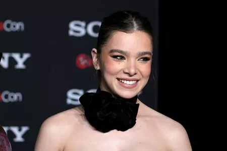 Hailee Steinfeld Onlyfans Leaked Nude Image #VRJiE4P6Zq