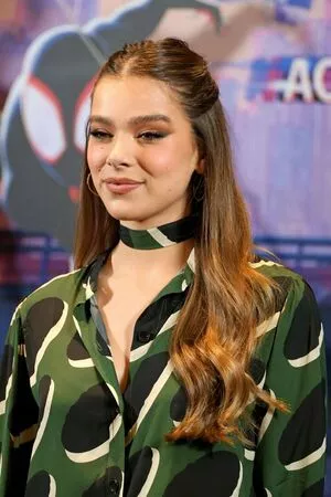 Hailee Steinfeld Onlyfans Leaked Nude Image #XMNPd1oUfE