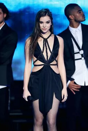 Hailee Steinfeld Onlyfans Leaked Nude Image #cKYLw8JxHe