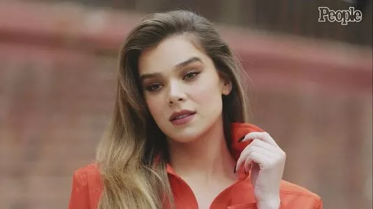 Hailee Steinfeld Onlyfans Leaked Nude Image #dTvPemWNaC