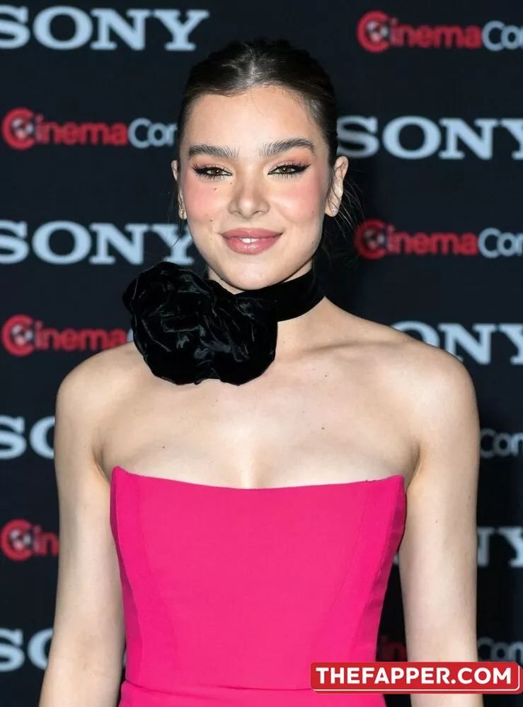 Hailee Steinfeld  Onlyfans Leaked Nude Image #enQayYMFGR