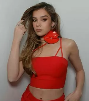 Hailee Steinfeld Onlyfans Leaked Nude Image #iK4ie67O4v