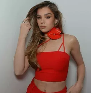 Hailee Steinfeld Onlyfans Leaked Nude Image #iVJIFqMt9Y