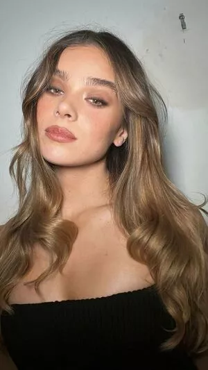 Hailee Steinfeld Onlyfans Leaked Nude Image #mkauR1mEII