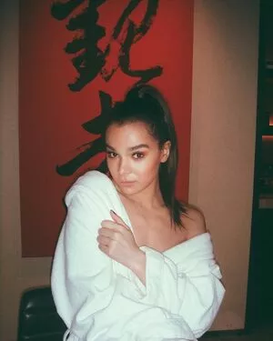 Hailee Steinfeld Onlyfans Leaked Nude Image #or8GWpFotO