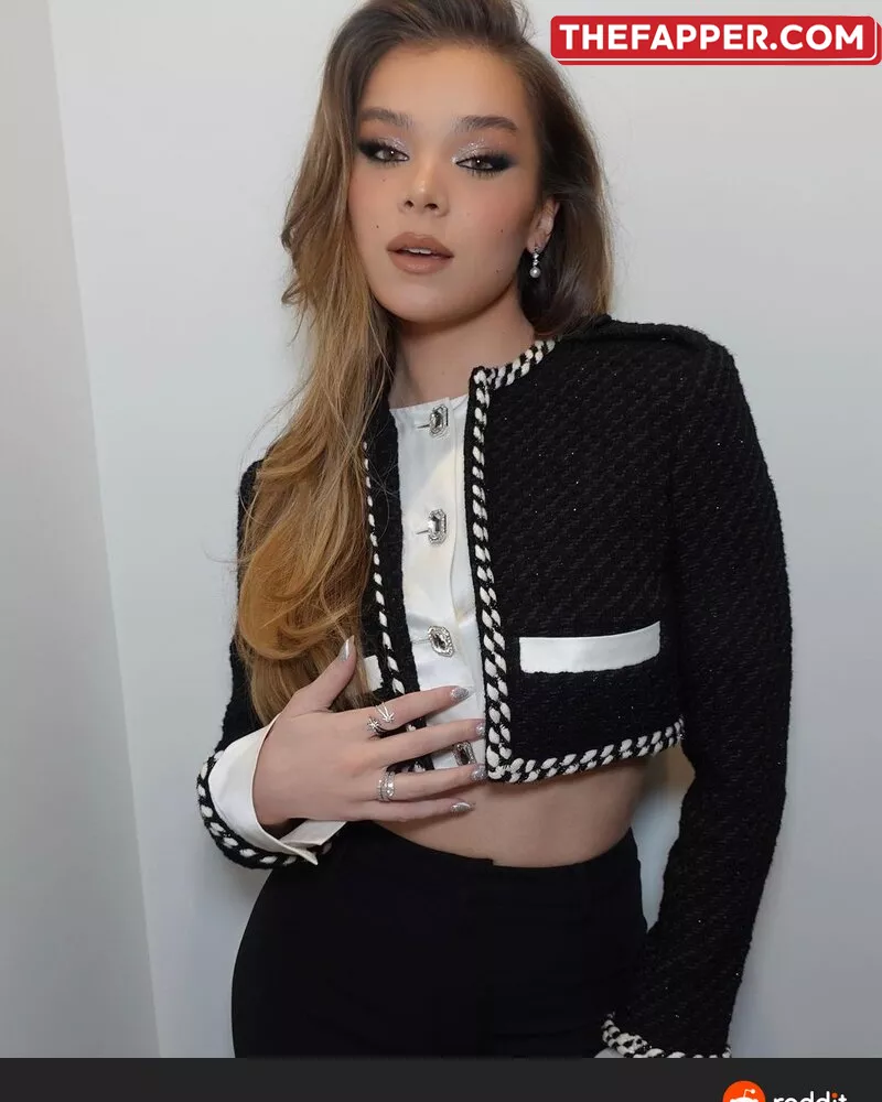 Hailee Steinfeld  Onlyfans Leaked Nude Image #qURNyfMwu0