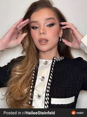 Hailee Steinfeld Onlyfans Leaked Nude Image #tgRcr7IJAG