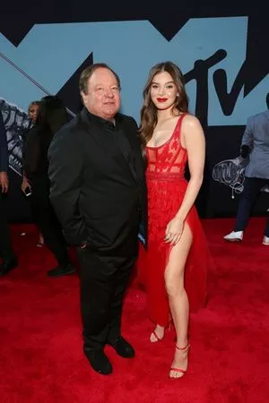 Hailee Steinfeld Onlyfans Leaked Nude Image #tzOj7ctbMY