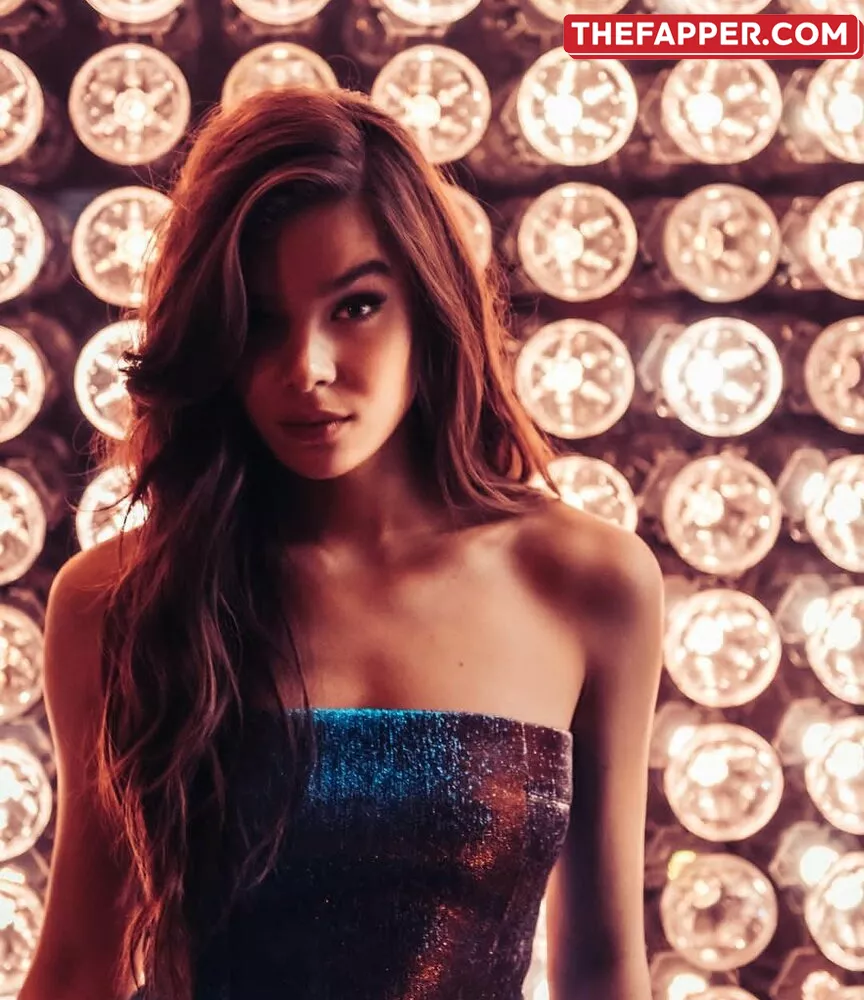 Hailee Steinfeld  Onlyfans Leaked Nude Image #wUKV7Hsp1q