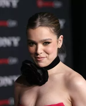 Hailee Steinfeld Onlyfans Leaked Nude Image #zrCZFDoR3Y